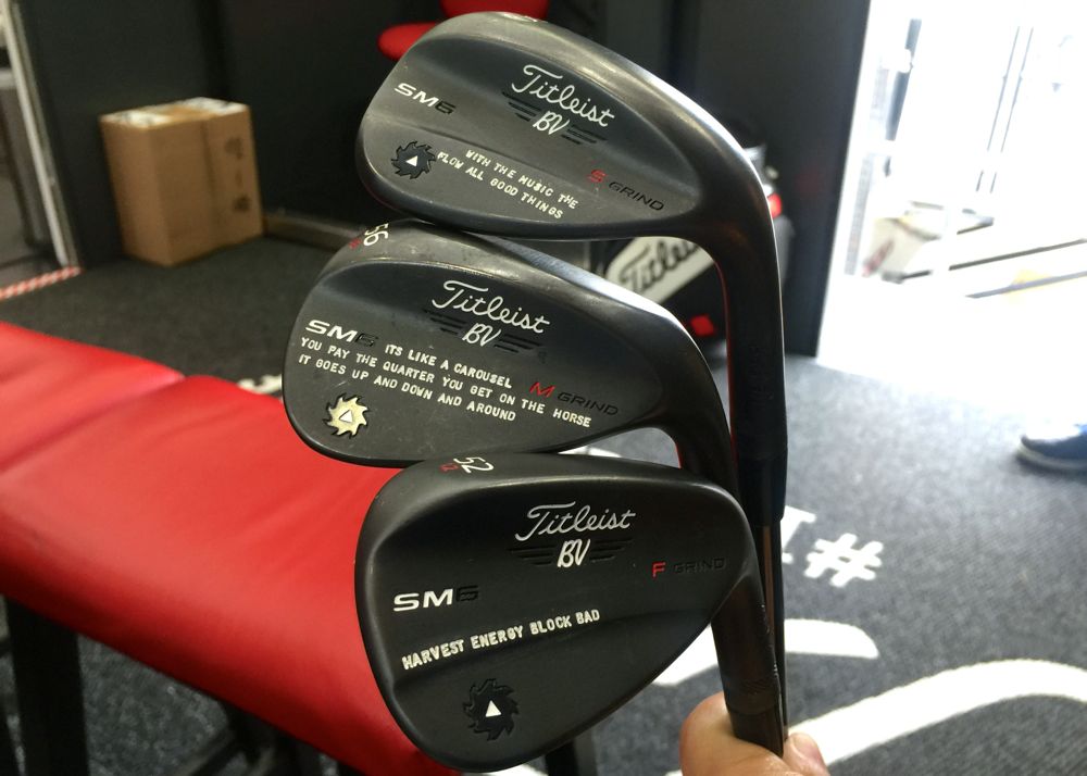 Later in the day, Smith has his SM6 wedges stamped...