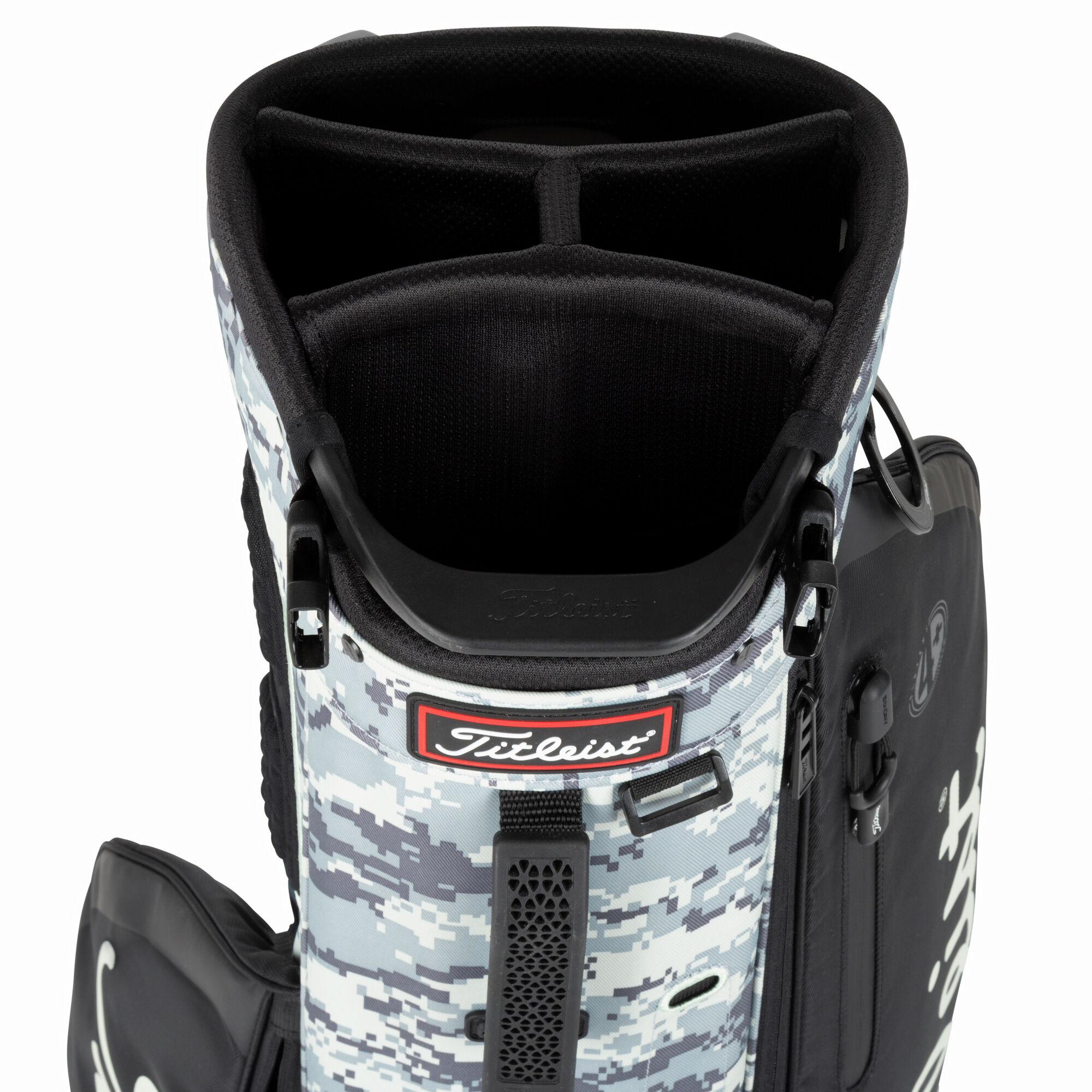 titleist digital camo bag