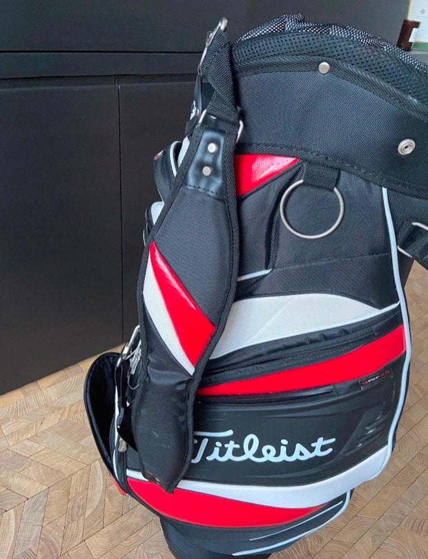 Lot Detail - Vintage Red/White Titleist Golf Bag