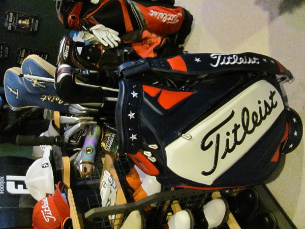 2015 Titleist Limited Edition FOLDS OF HONOR Tour Staff bag - Golf Gear ...