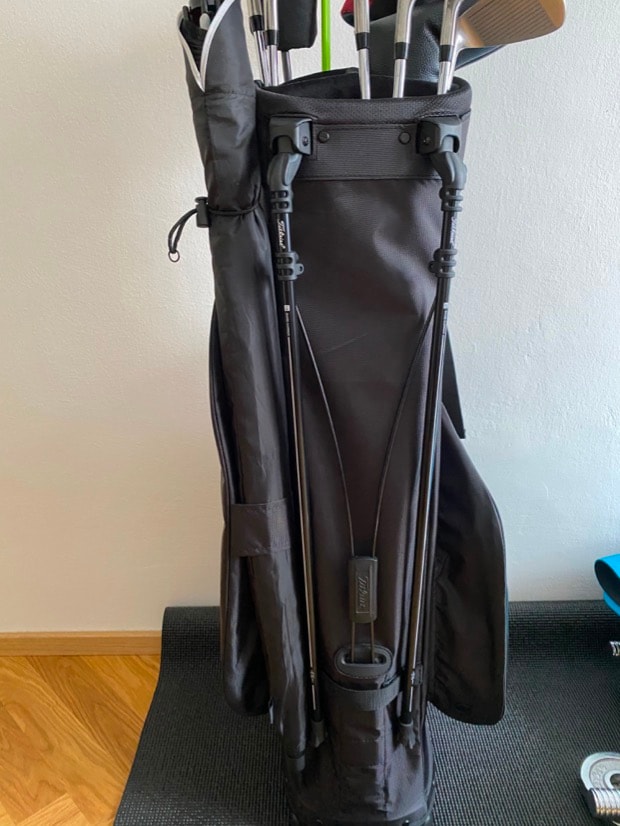 Attaching umbrella to Players 4 + Golf Gear Team Titleist