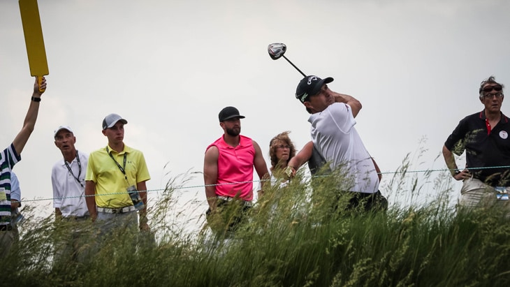 Pro V1 loyalist Kevin Kisner played alongside...