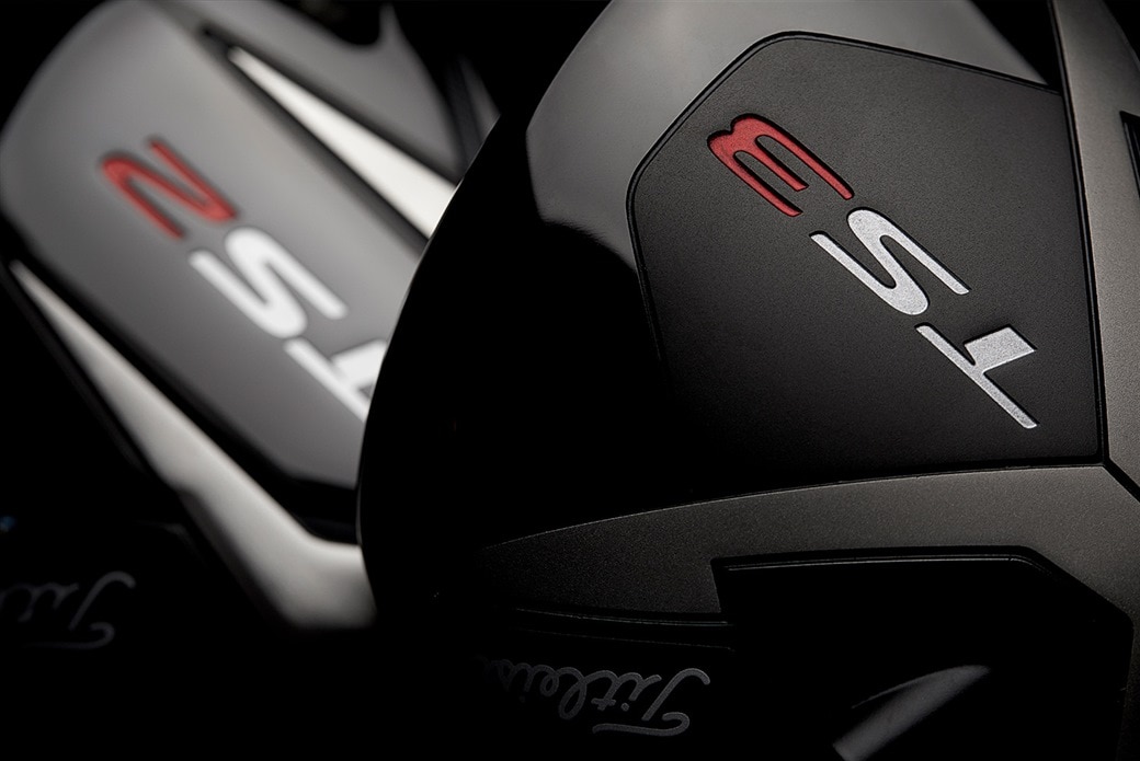 Titleist TS2 and TS3 gol driver club head close up