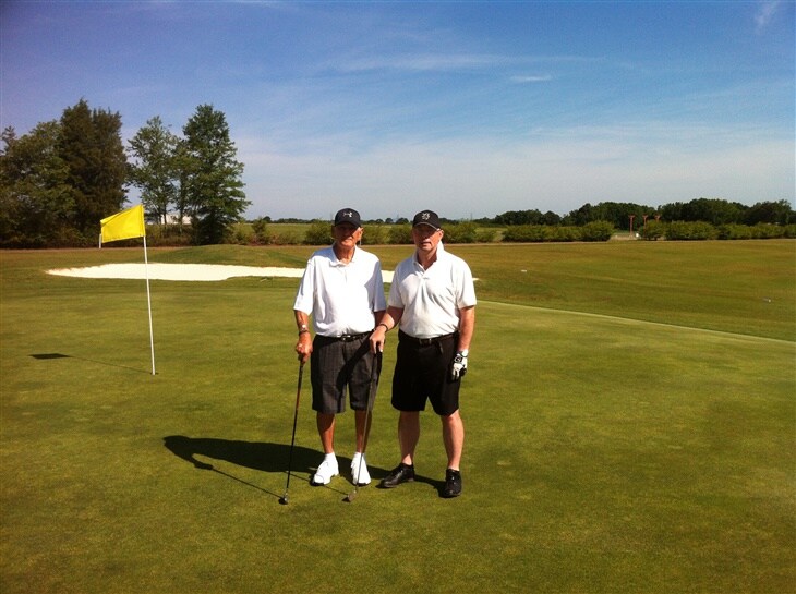 Two holes in one in less than 30 minutes