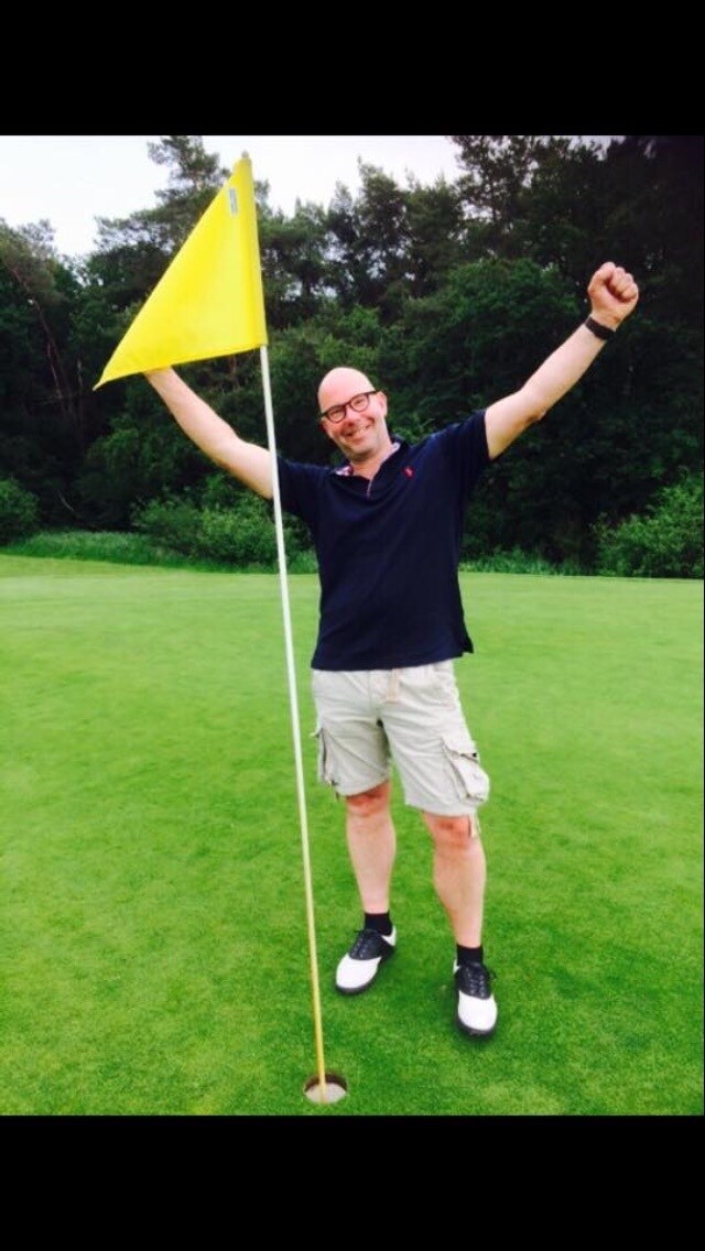 The hole in  one - 42063