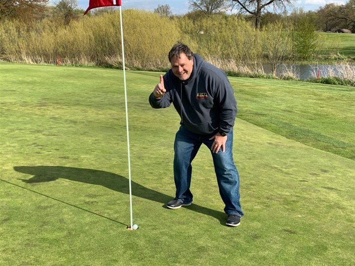 Hoodie Hole-in-one
