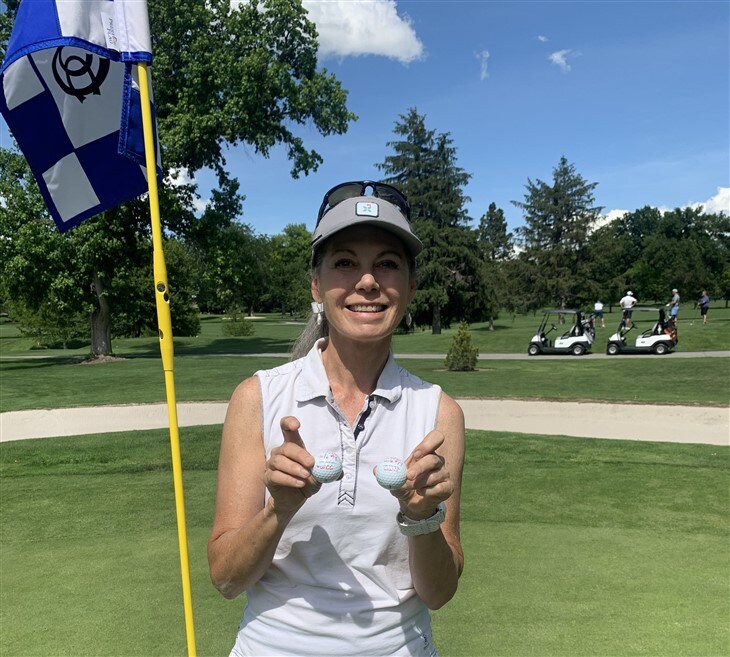 Two Aces in One Round