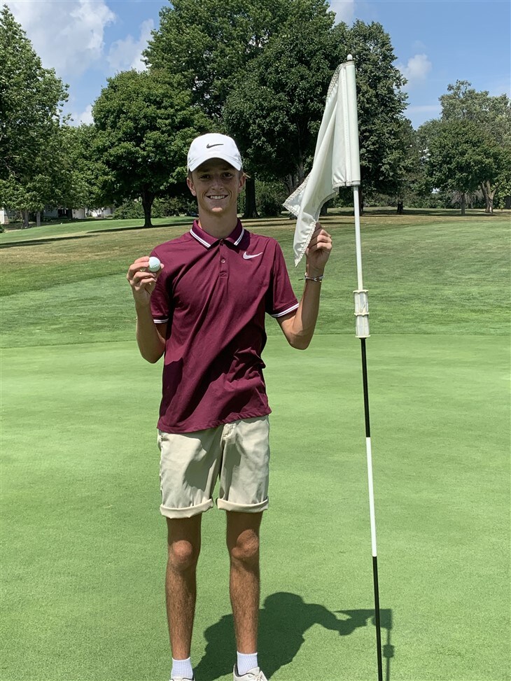 Par 4 hole in one!