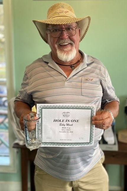 HOLE-IN-ONE Double Oaks Golf Club